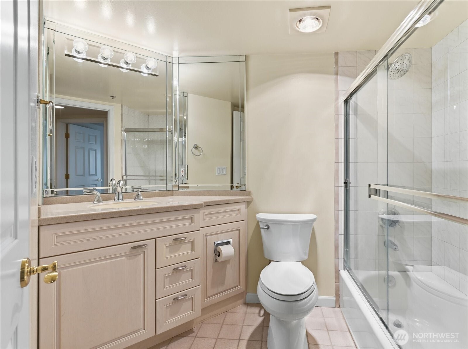11011 Ne 12th Street 202 Property Photo 20