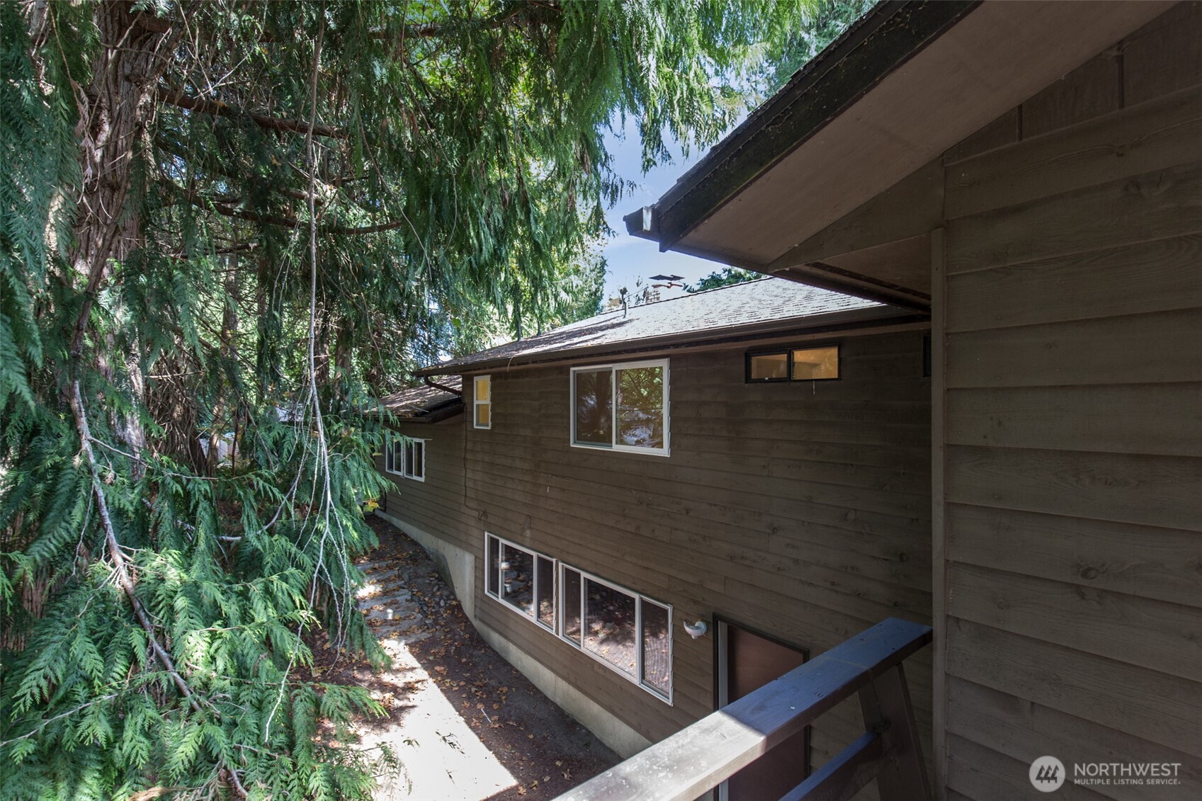 334 Dungeness Meadows Property Photo 15