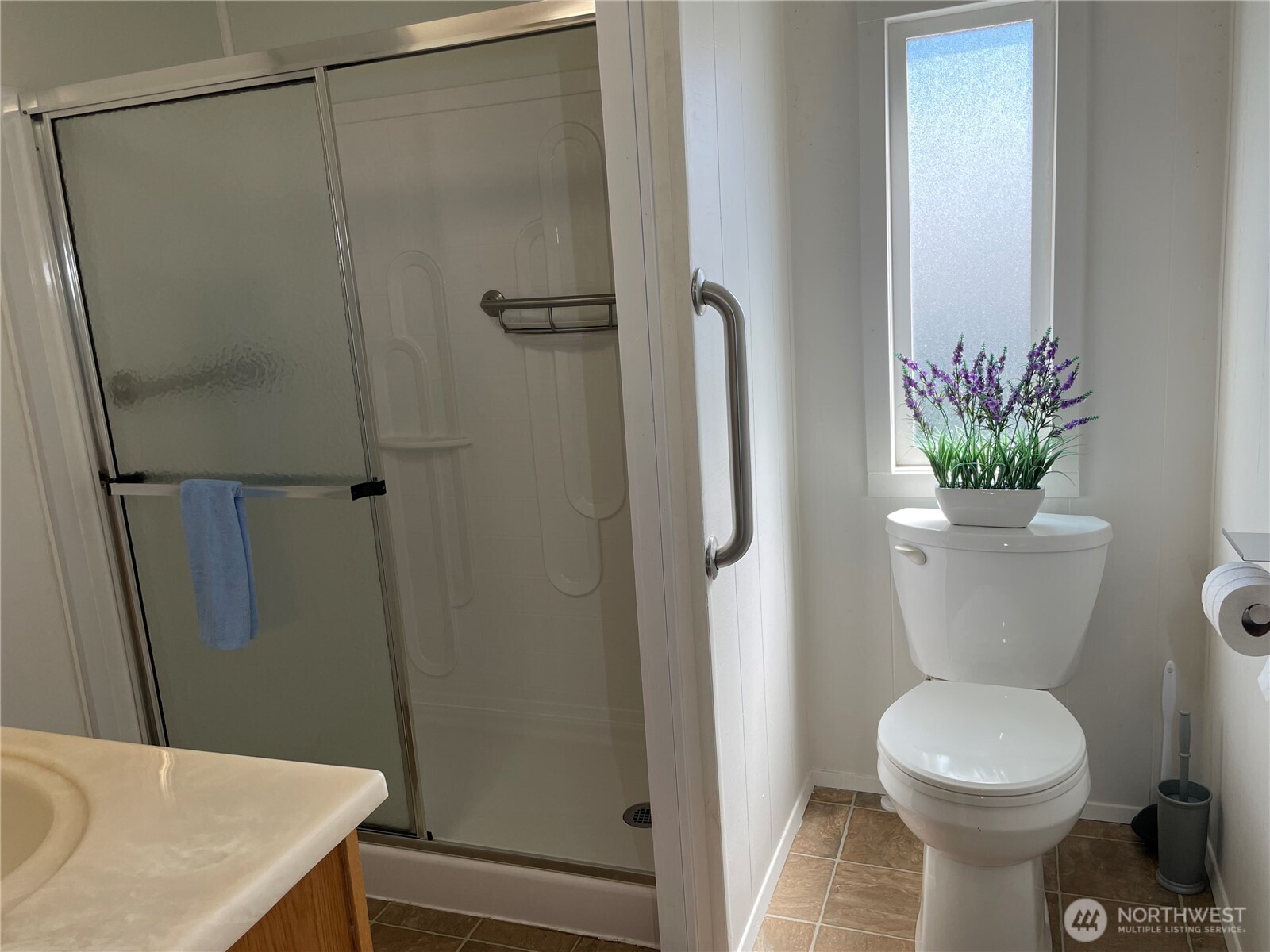 600 Ne Lincoln Drive 8 Property Photo 14