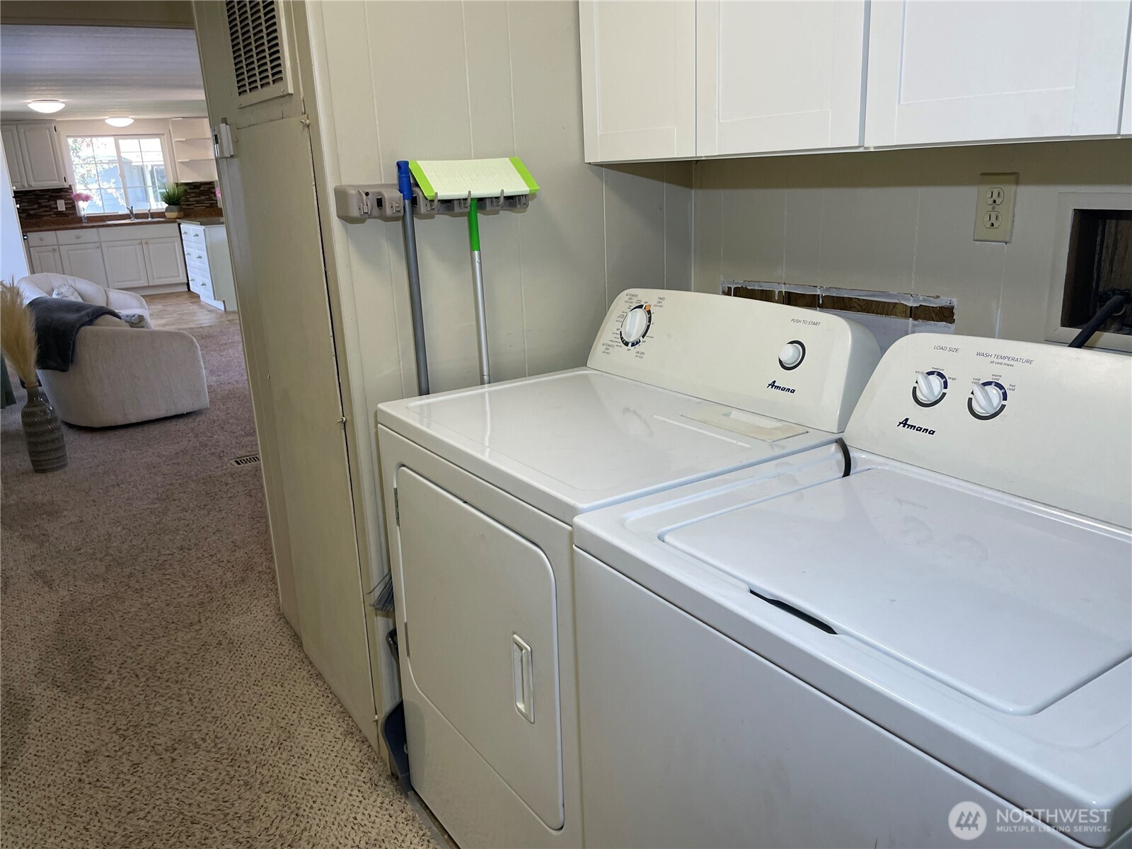 600 Ne Lincoln Drive 8 Property Photo 18