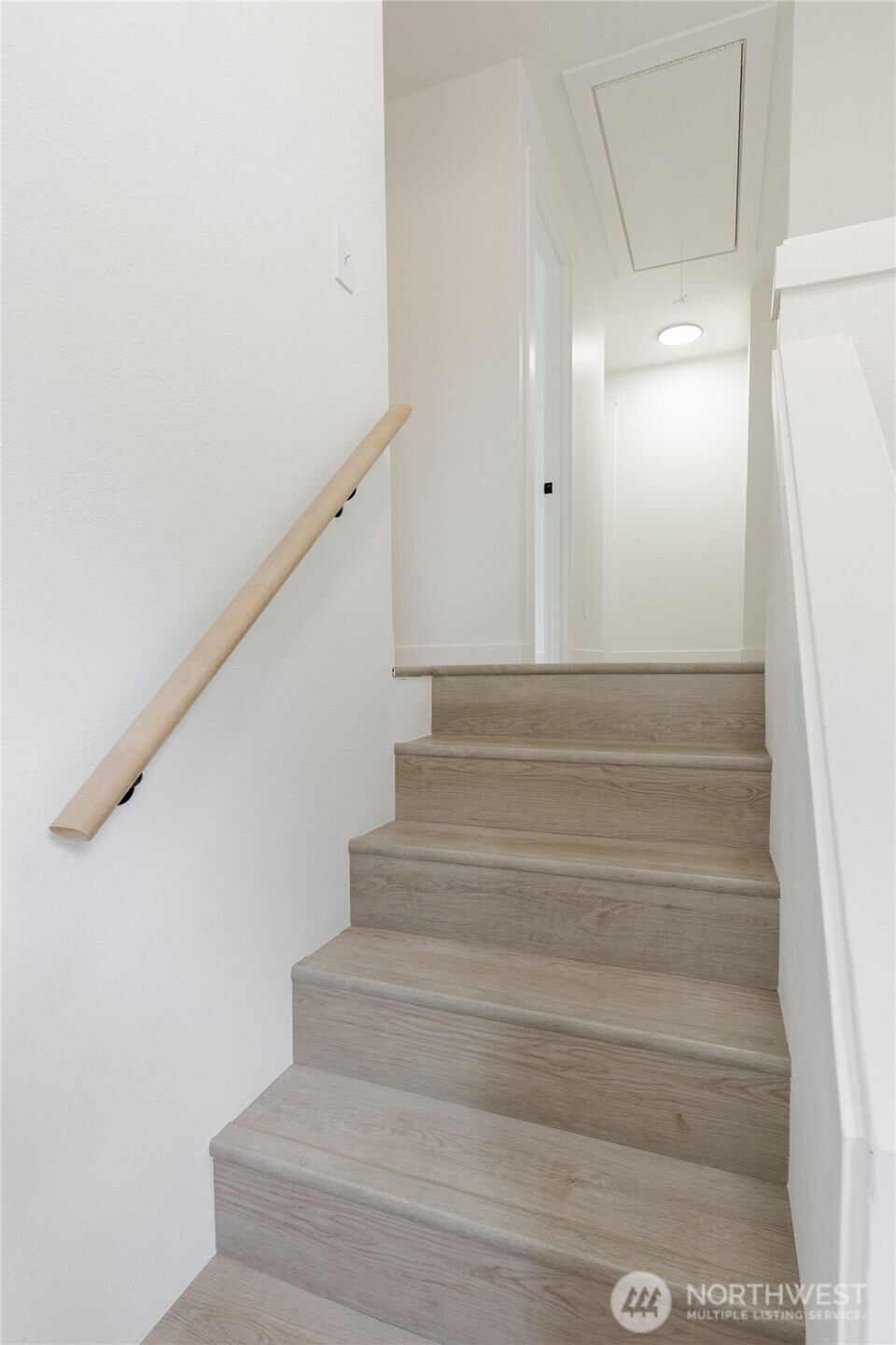1386 Admirals Drive Property Photo 13