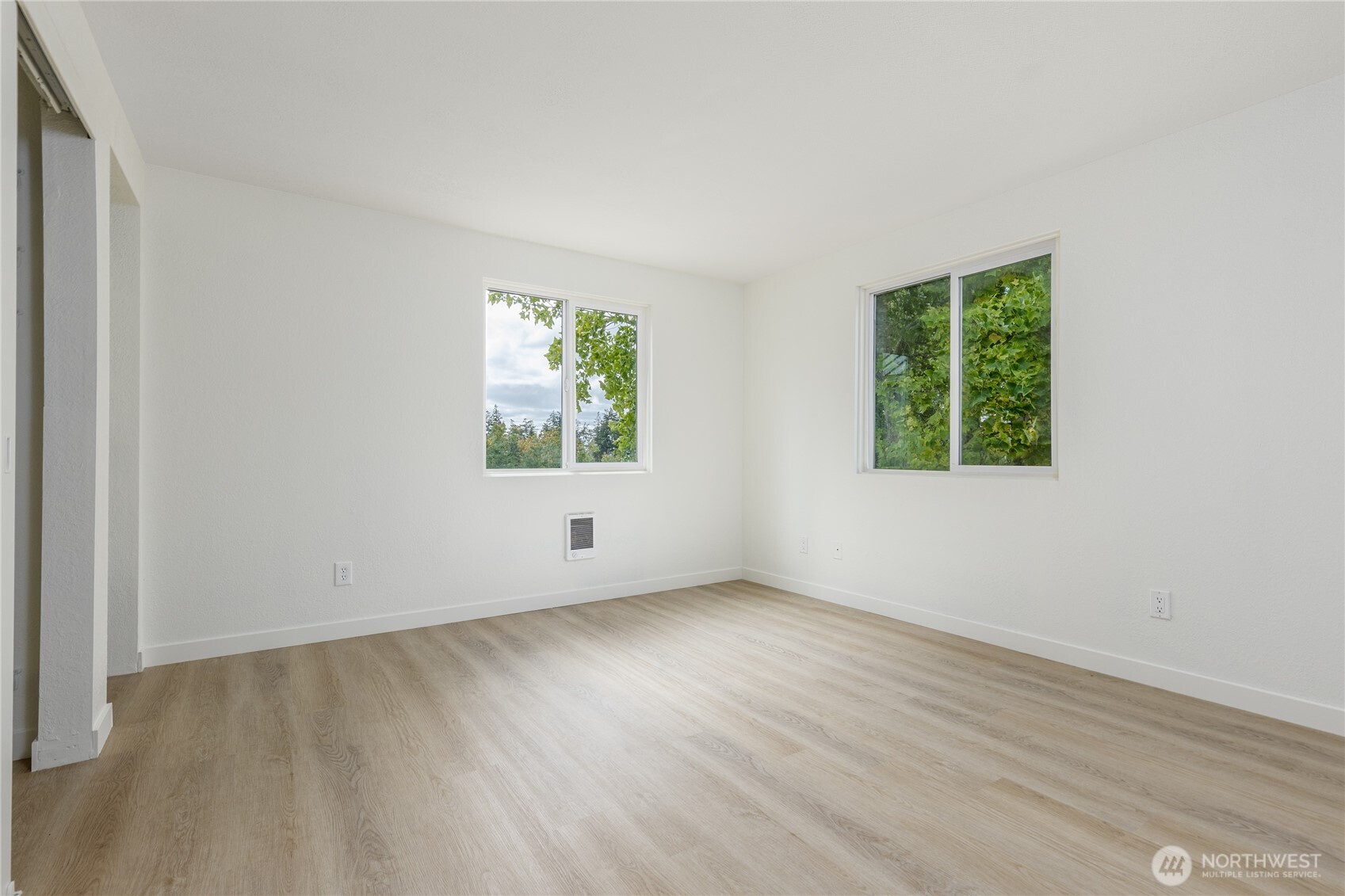 1386 Admirals Drive Property Photo 18