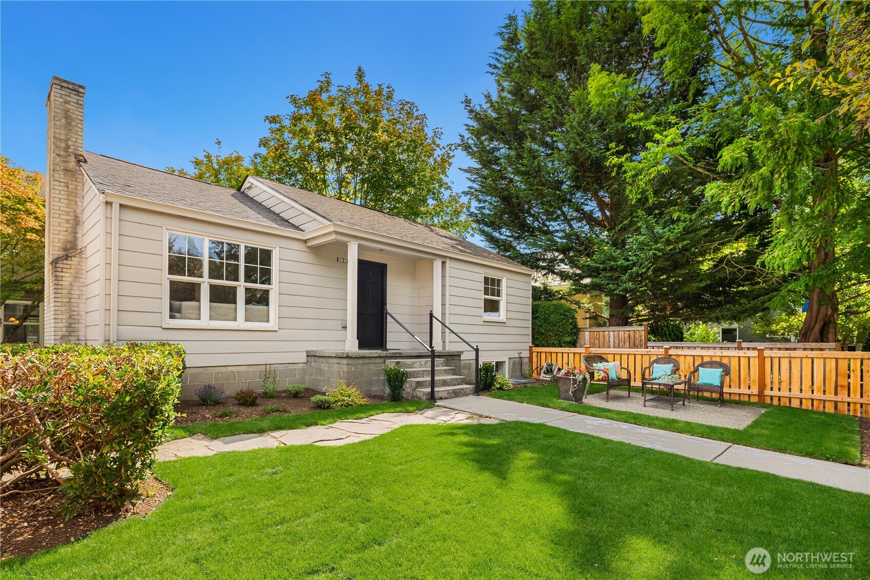5614 Fauntleroy Way Property Photo 17