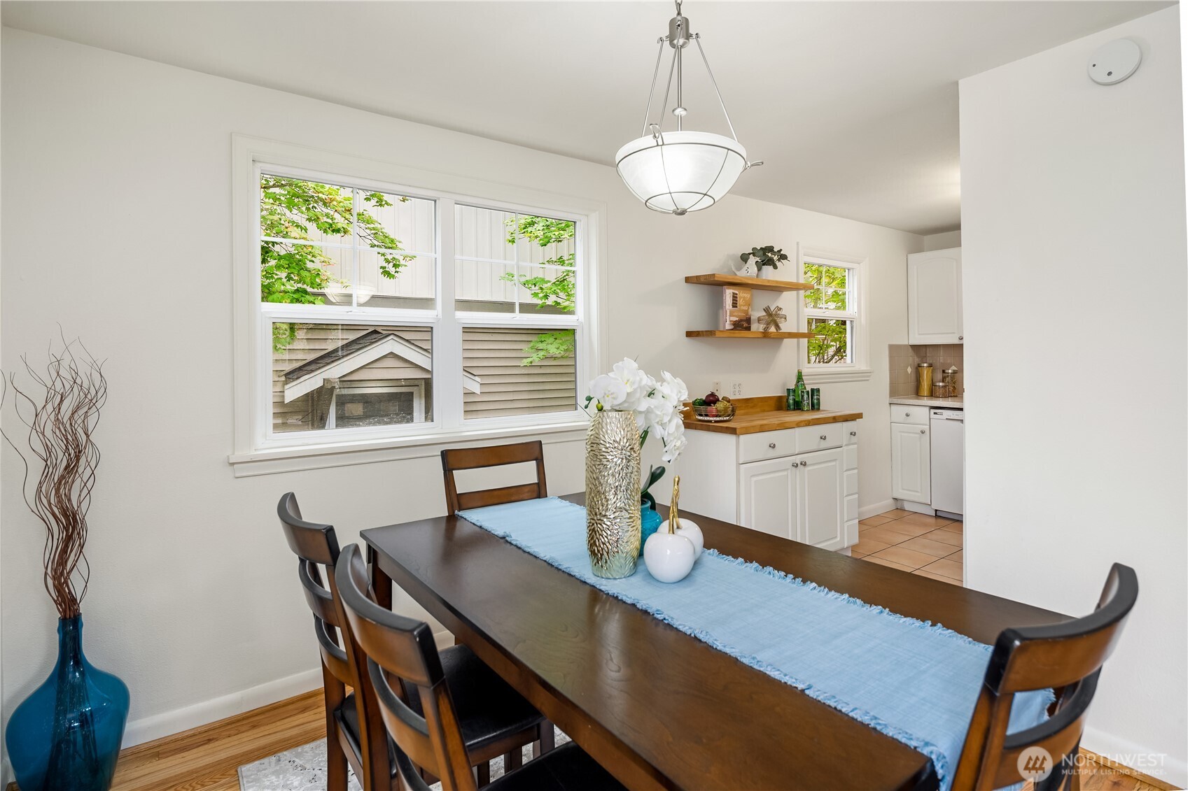 5614 Fauntleroy Way Property Photo 22