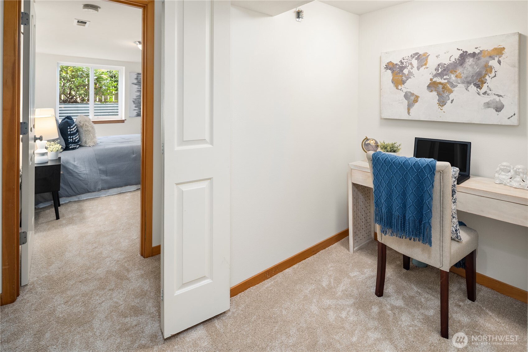 5614 Fauntleroy Way Property Photo 32