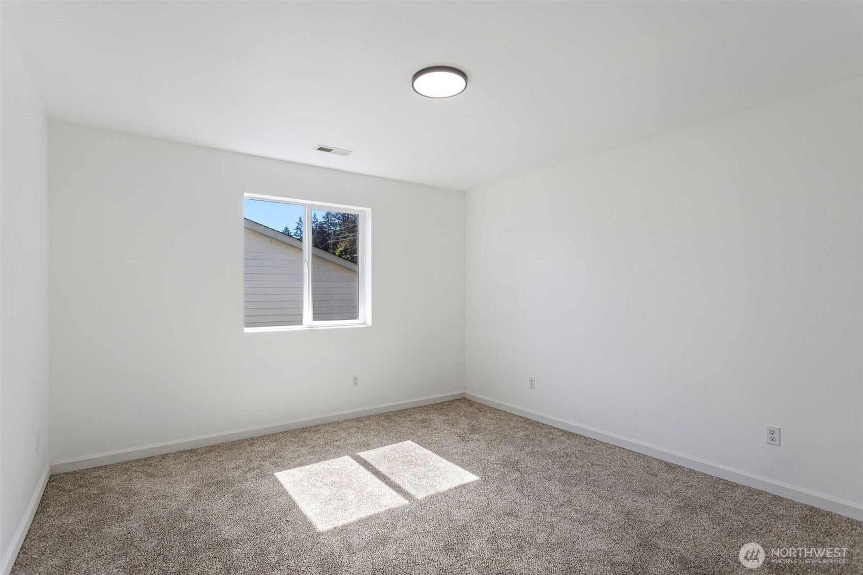 25921 35th Place Property Photo 19