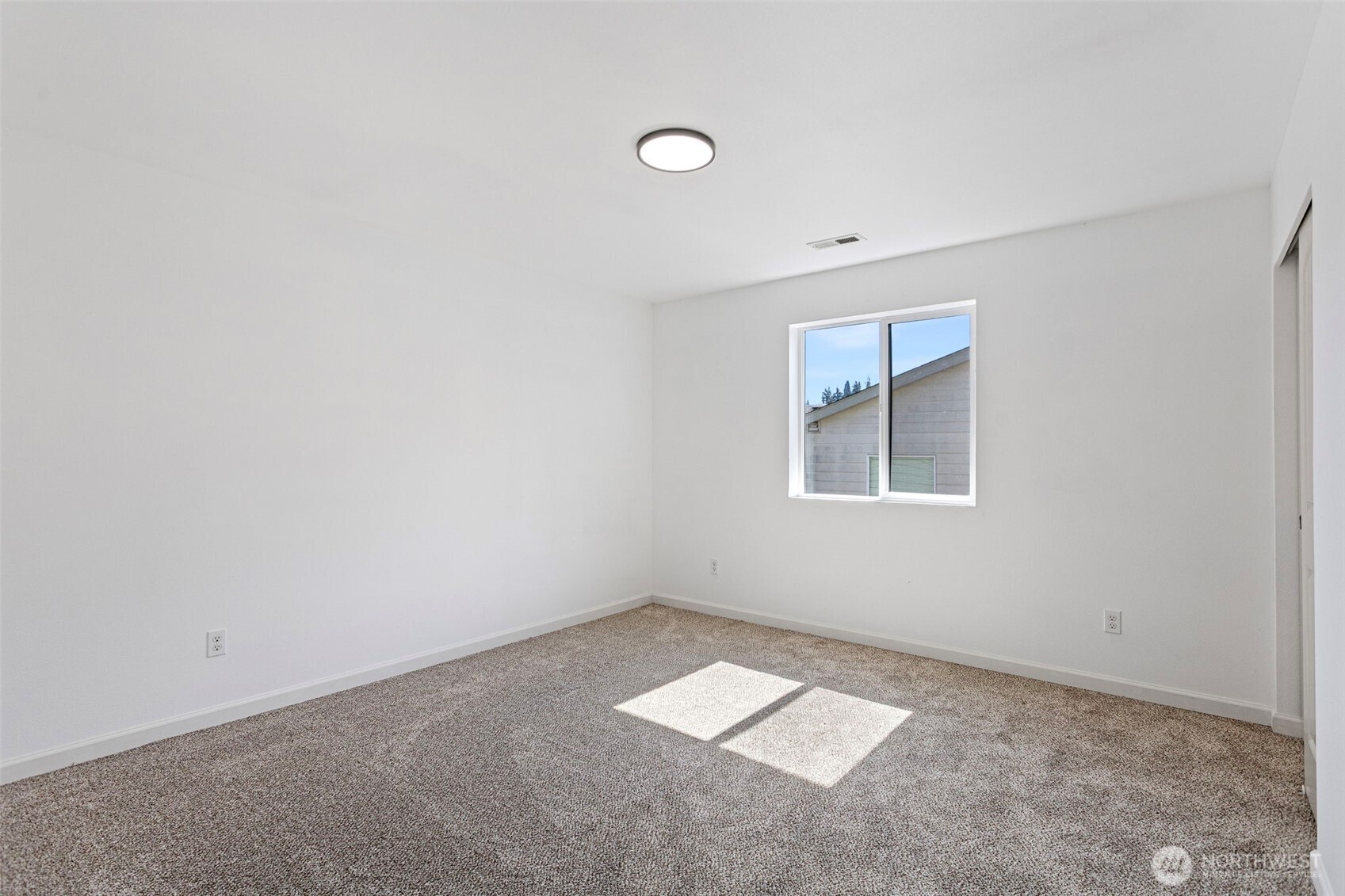 25921 35th Place Property Photo 21