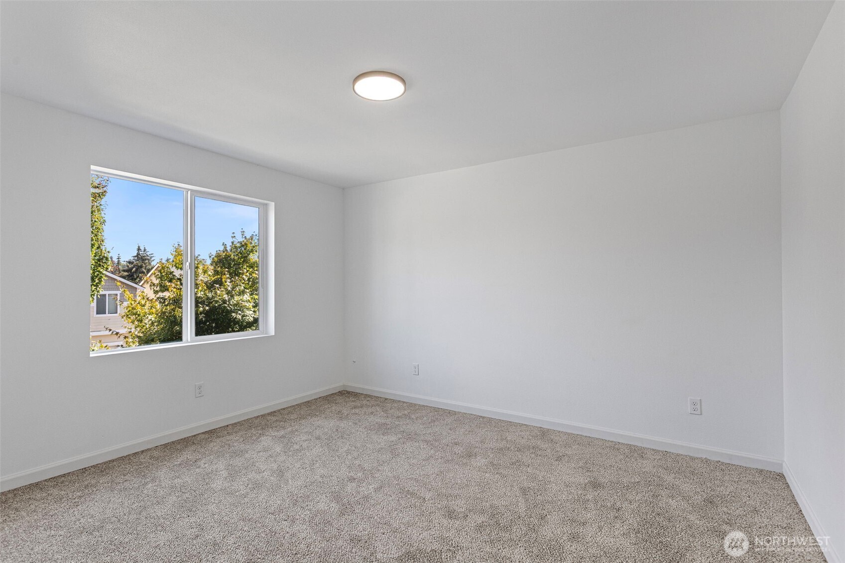 25921 35th Place Property Photo 23