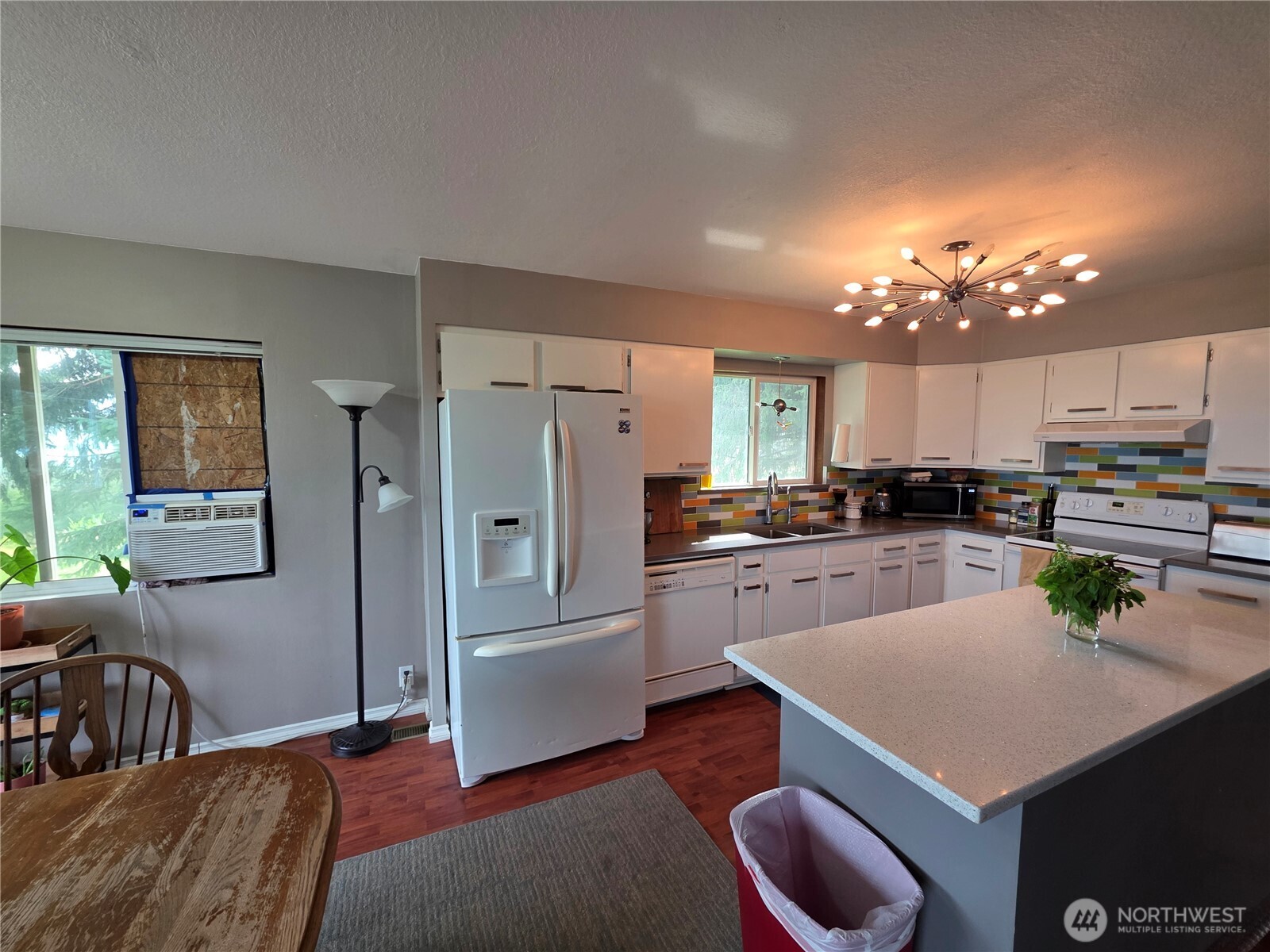 81 B Golden Road Property Photo 4