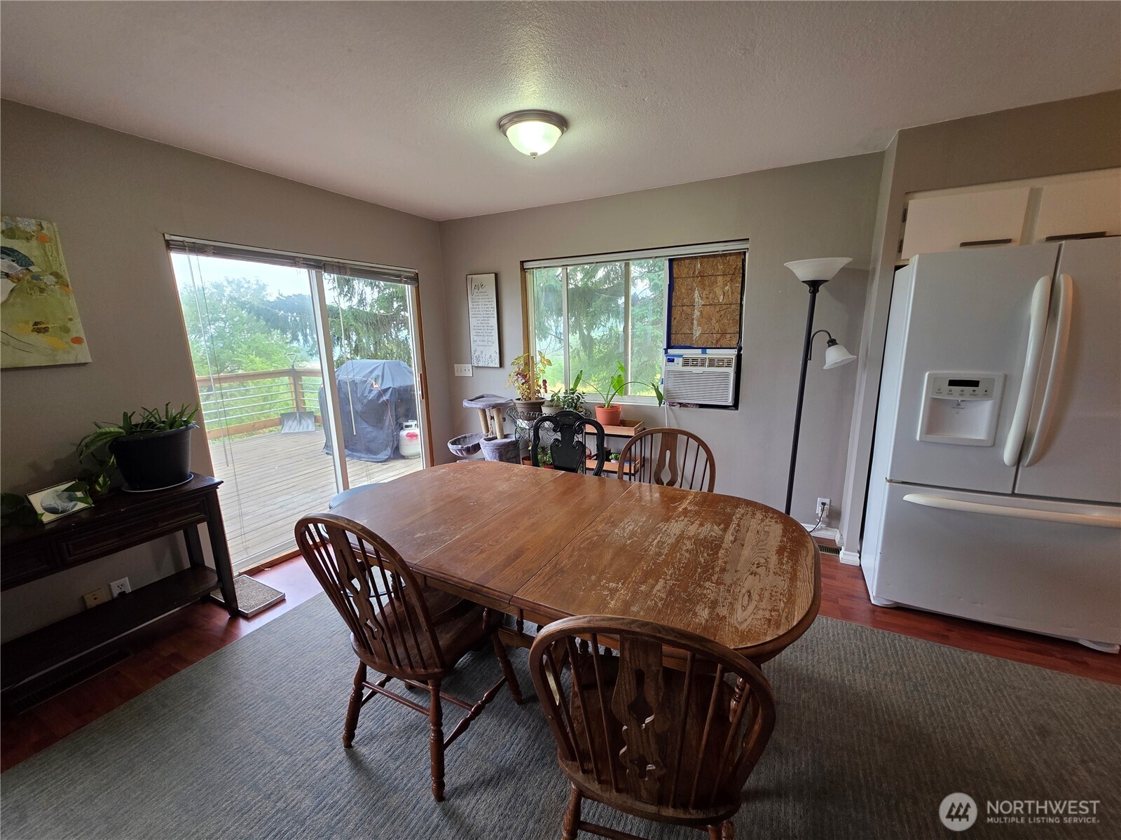 81 B Golden Road Property Photo 8