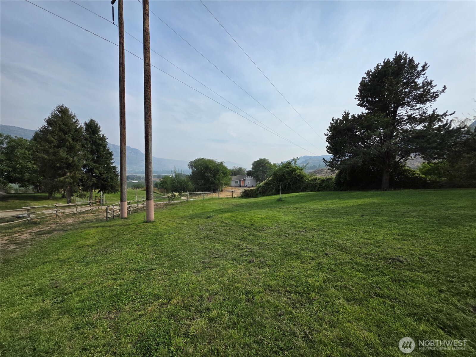 81 B Golden Road Property Photo 20