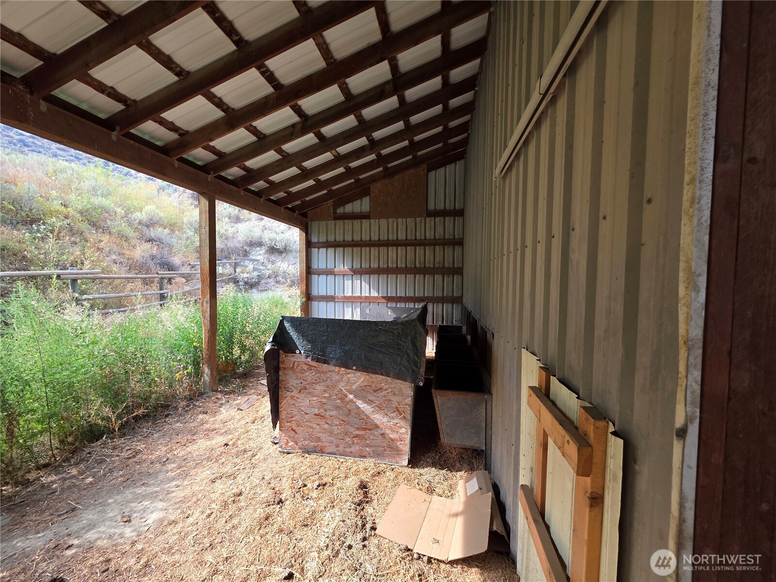 81 B Golden Road Property Photo 25