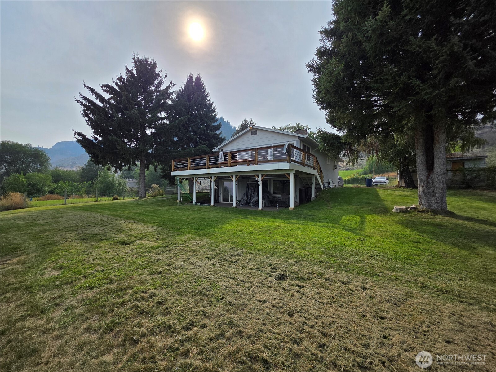 81 B Golden Road Property Photo 28