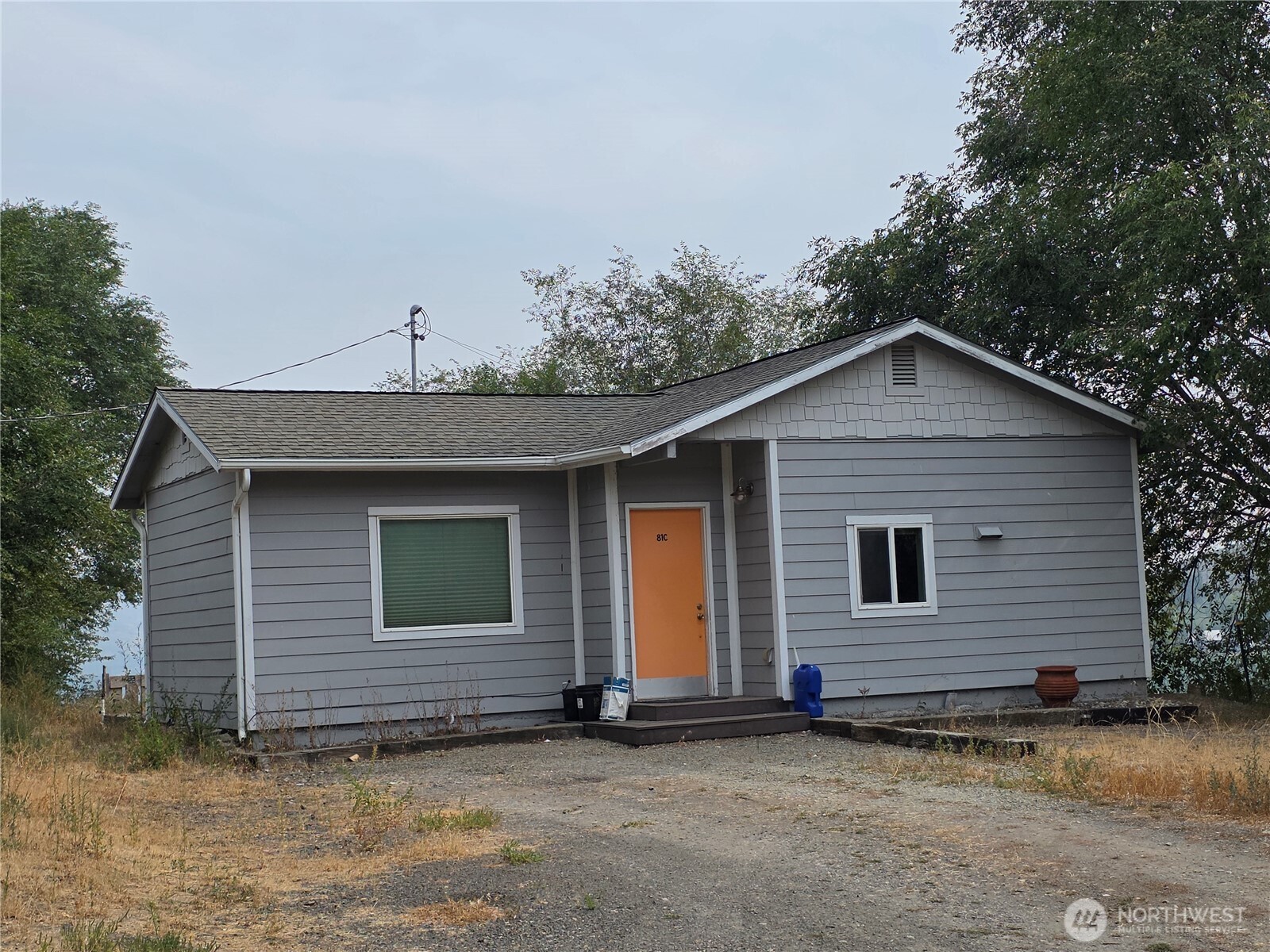 81 B Golden Road Property Photo 32