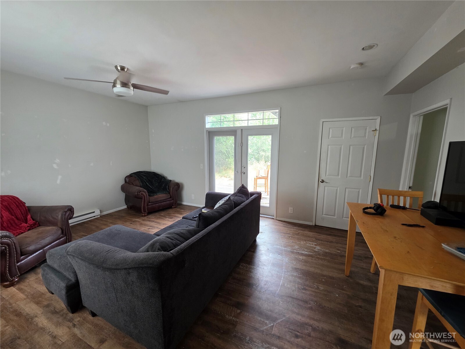 81 B Golden Road Property Photo 37