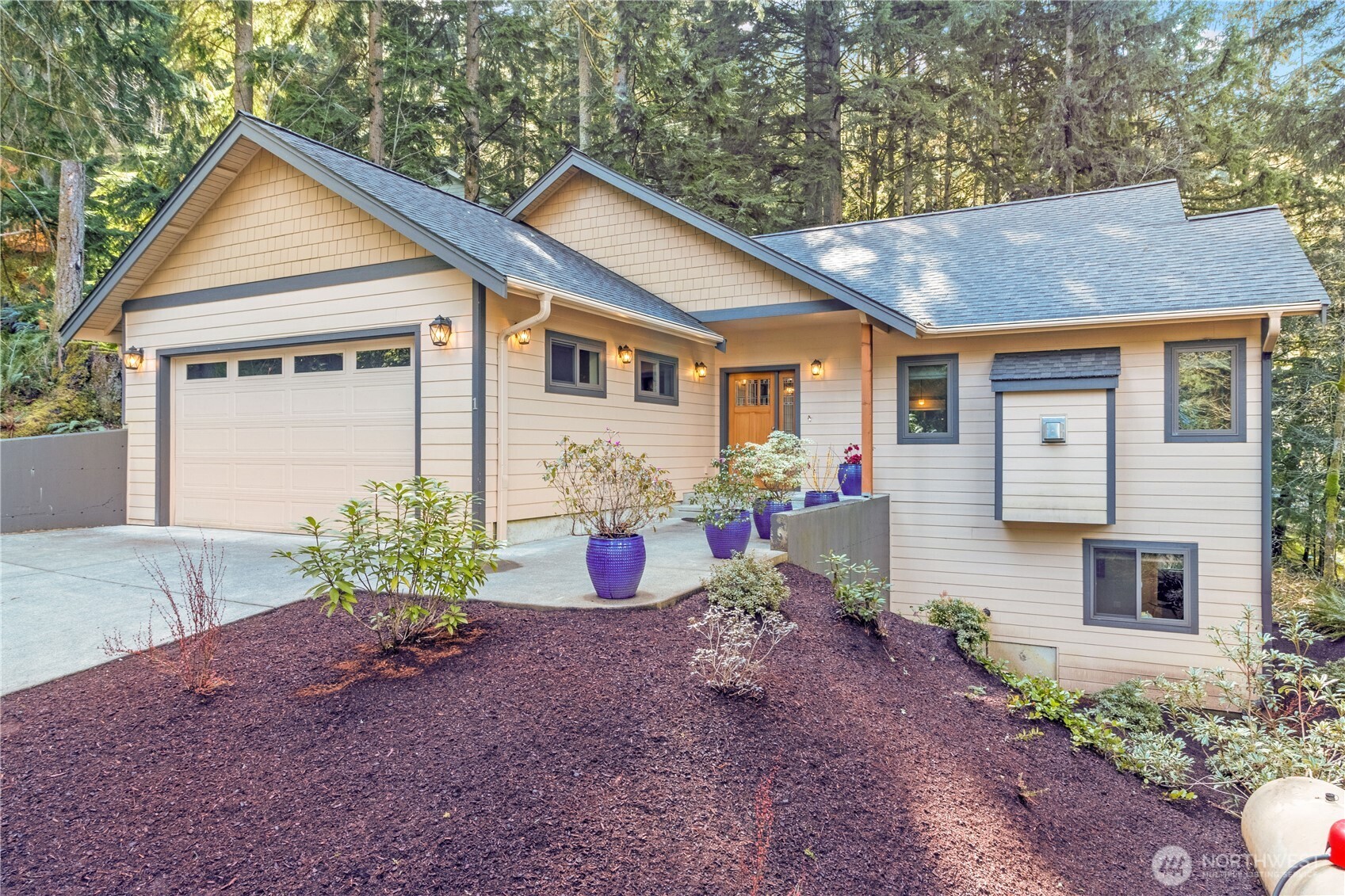 1 Rosebud Place Property Photo 2
