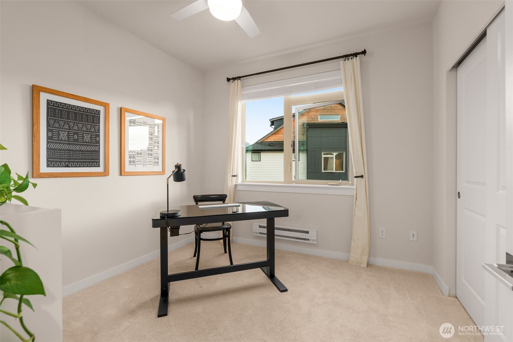 954 6th Avenue Property Photo 15
