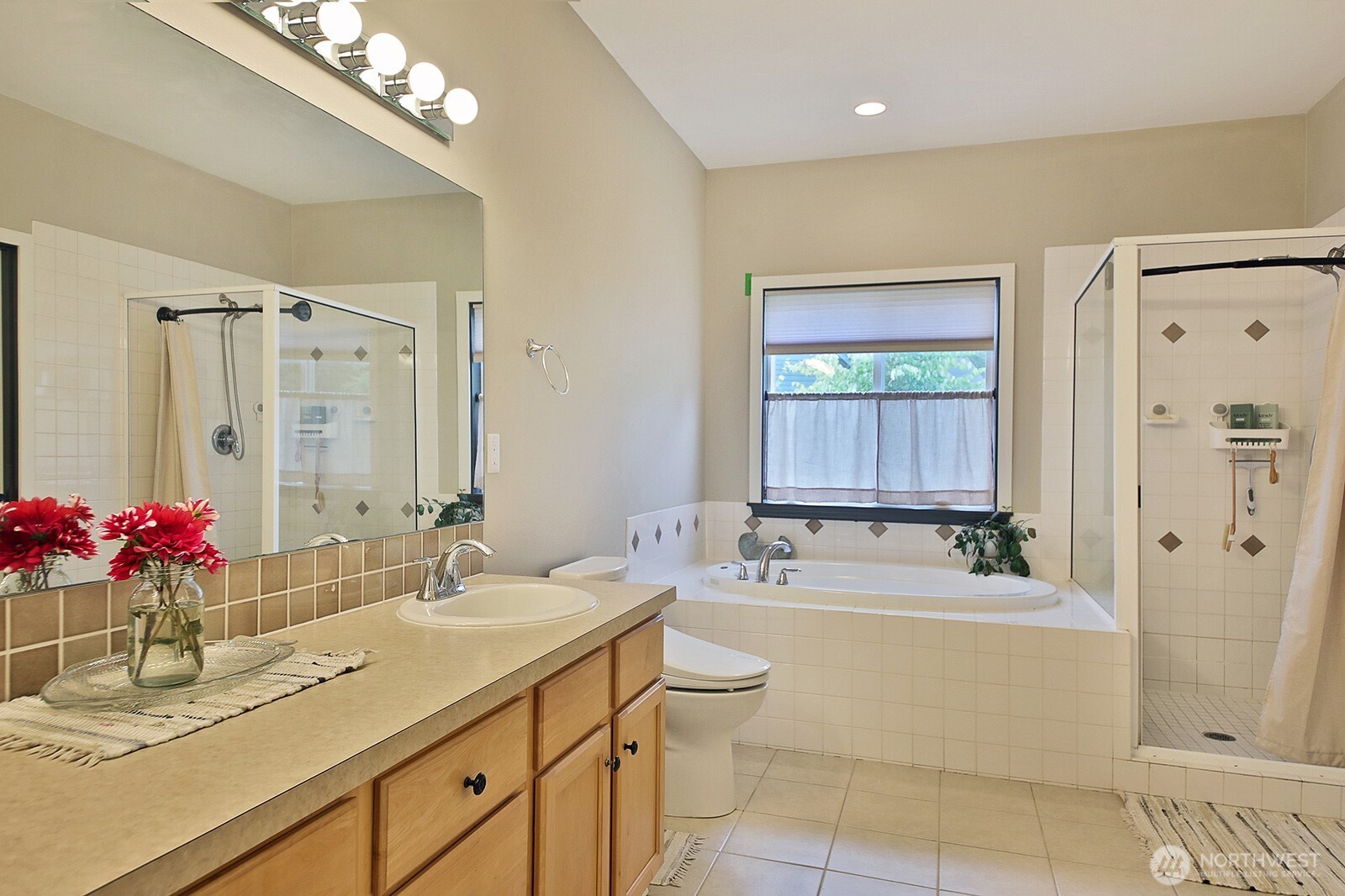 5655 Pauleina Court Property Photo 11