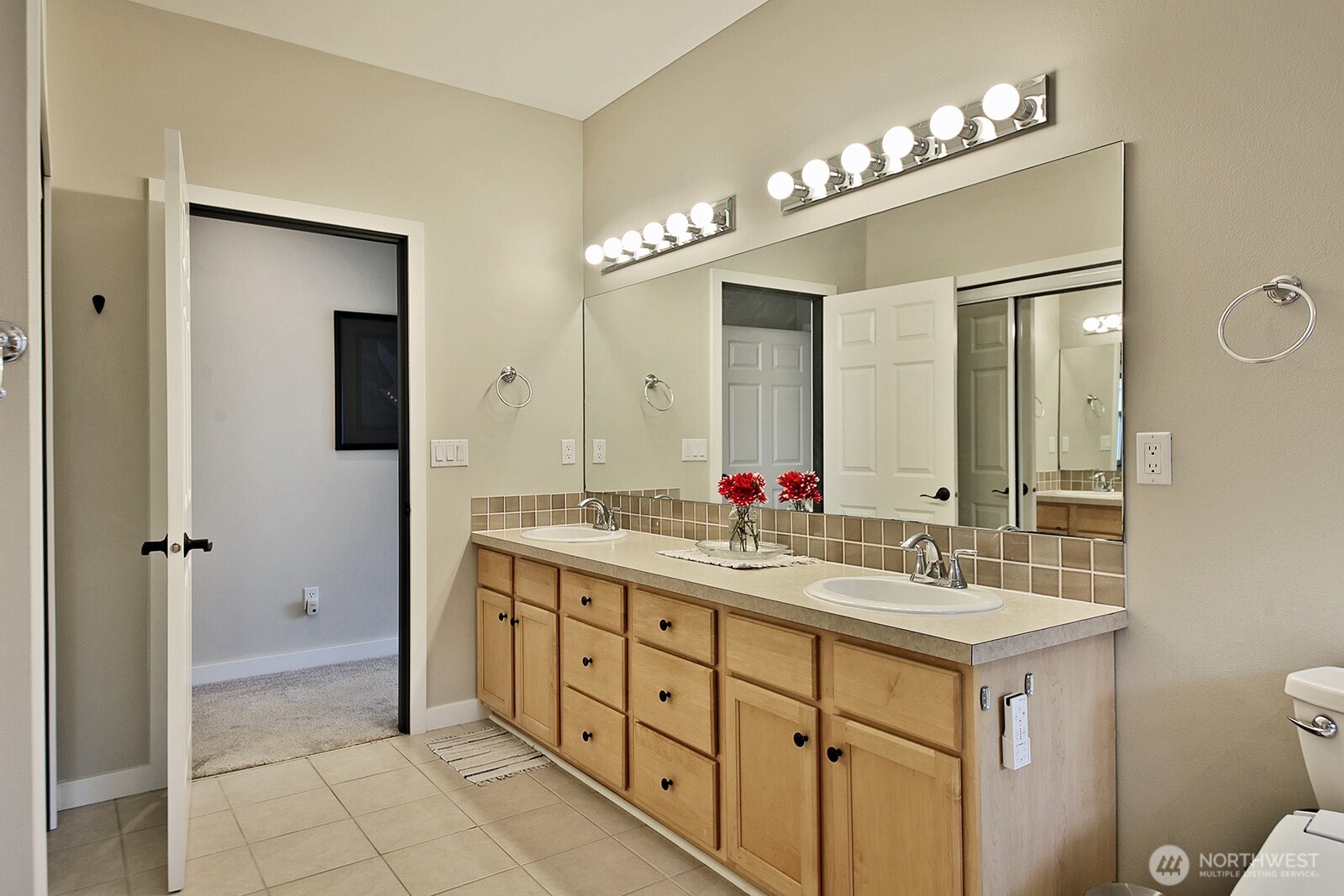 5655 Pauleina Court Property Photo 12