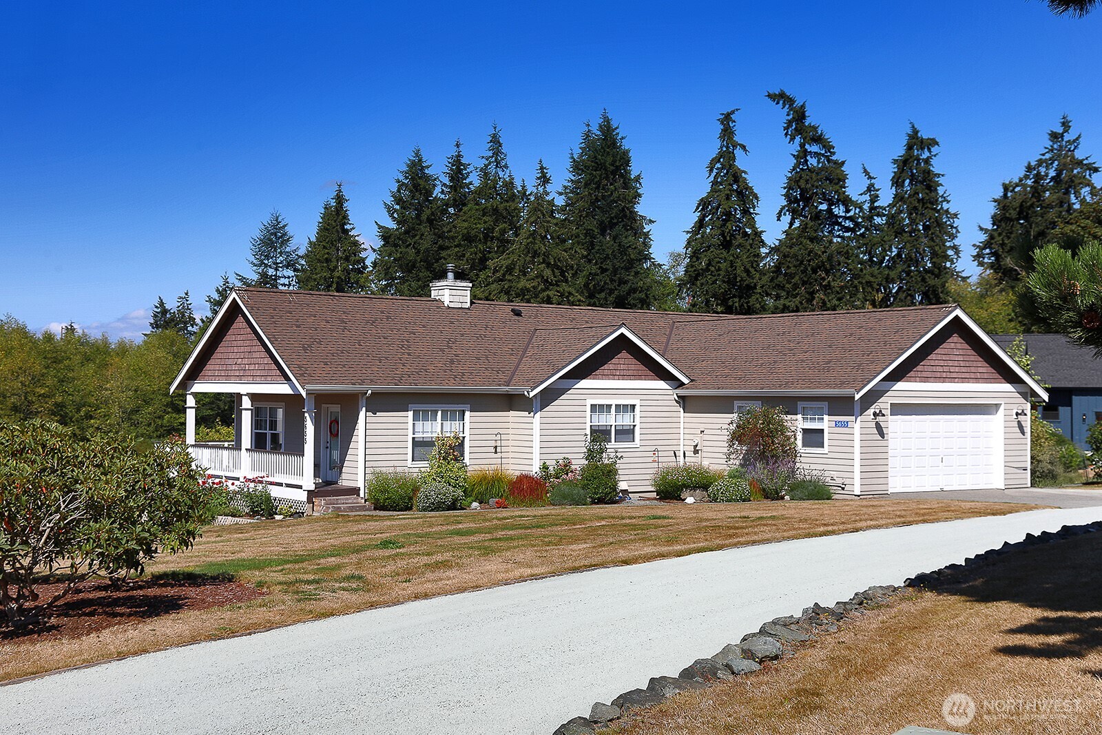 5655 Pauleina Court Property Photo 13