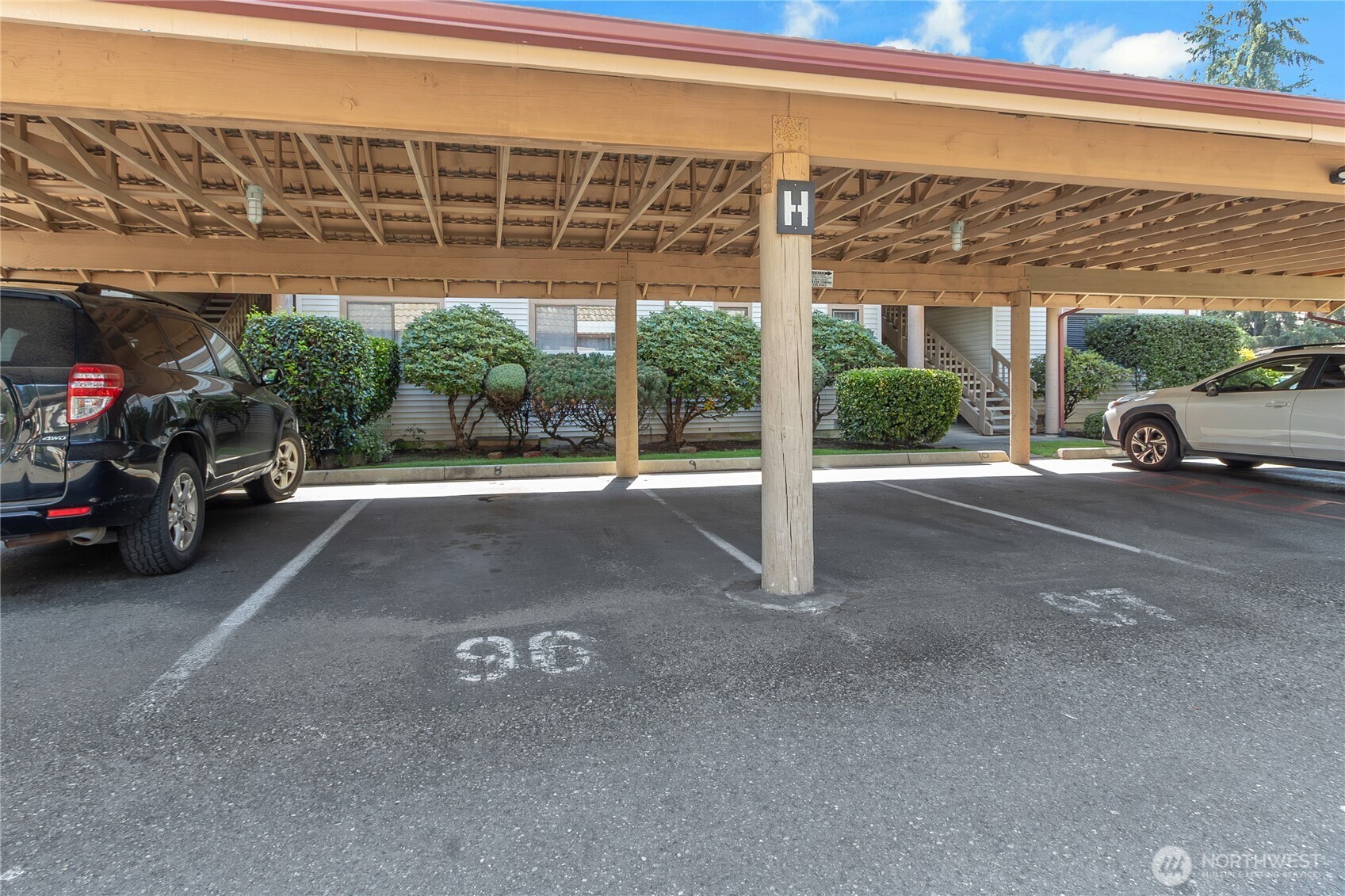 17404 119th Lane H8 Property Photo 25