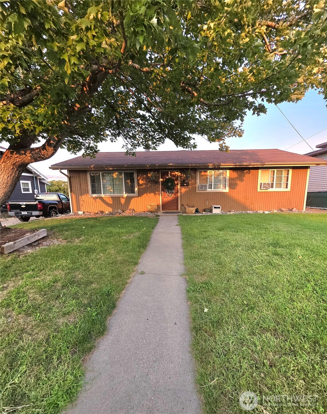 819 Walker Avenue Property Photo 1