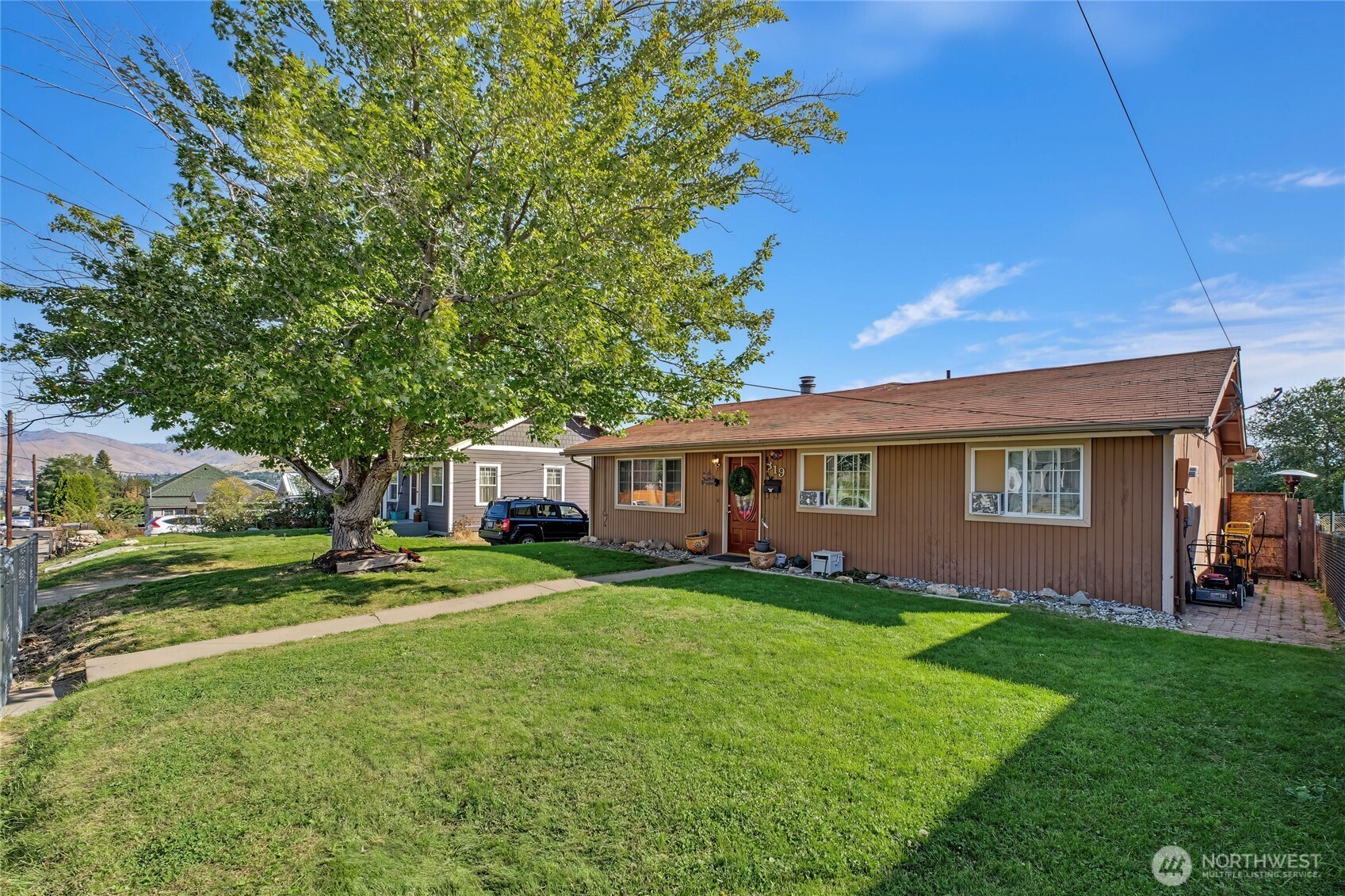 819 Walker Avenue Property Photo 2
