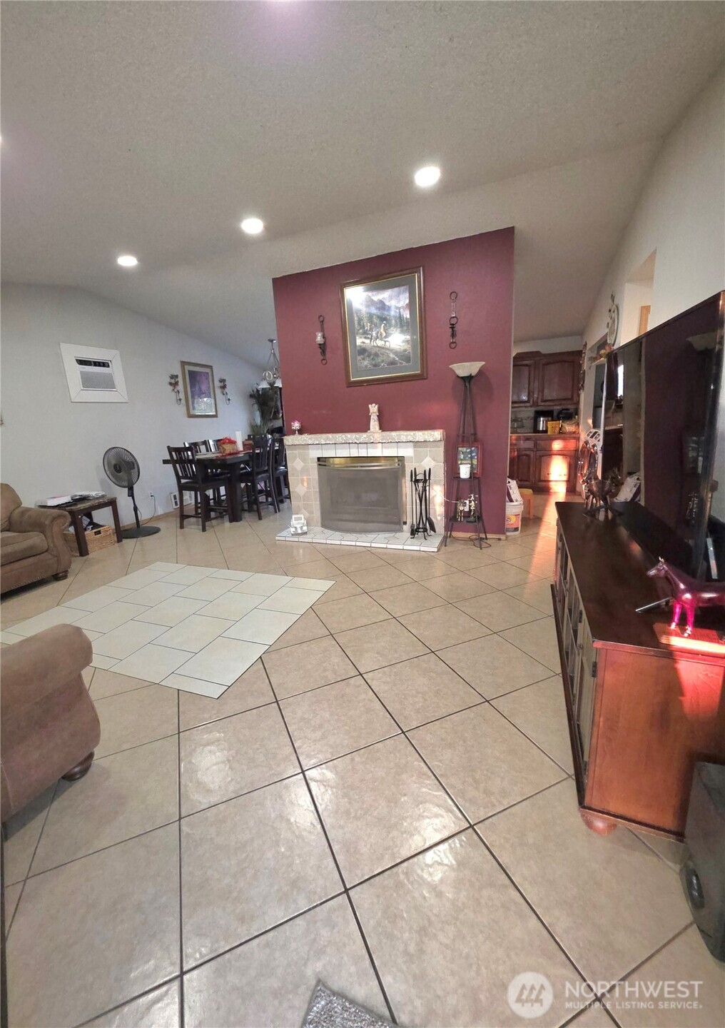 819 Walker Avenue Property Photo 3