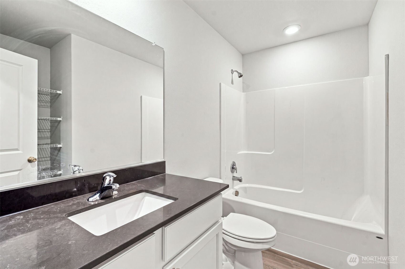 3432 Ne 120th Circle Property Photo 6