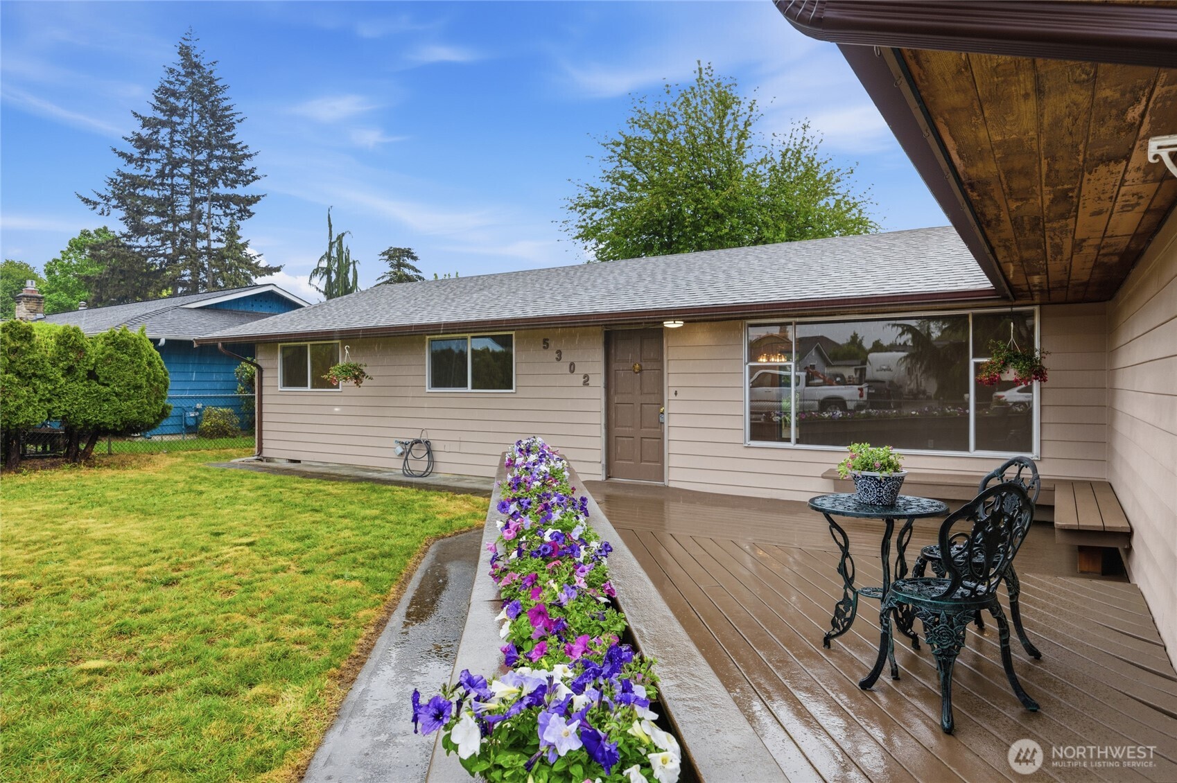 5302 93rd Place Property Photo 6
