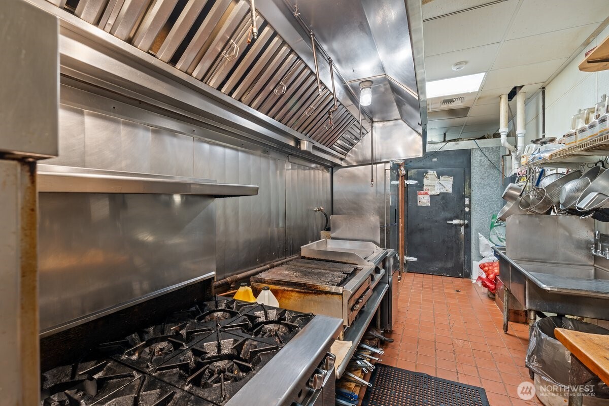 2575771 Property Photo 4