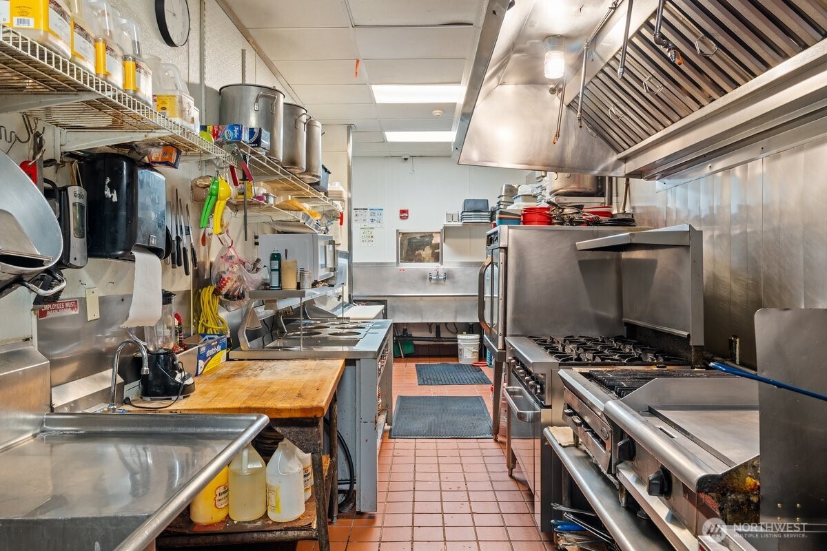 2575771 Property Photo 5