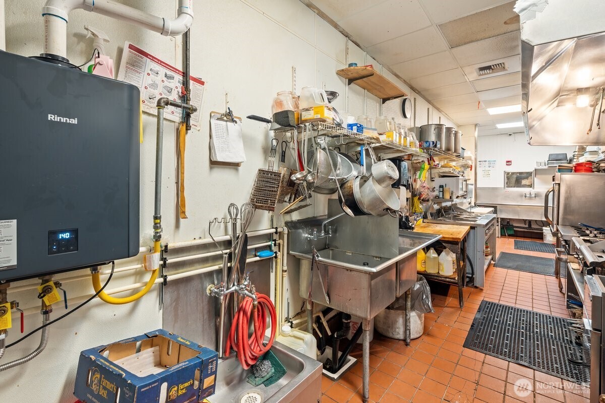 2575771 Property Photo 6