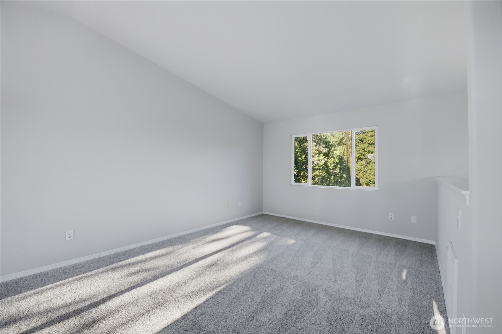 8317 14th Place Property Photo 7
