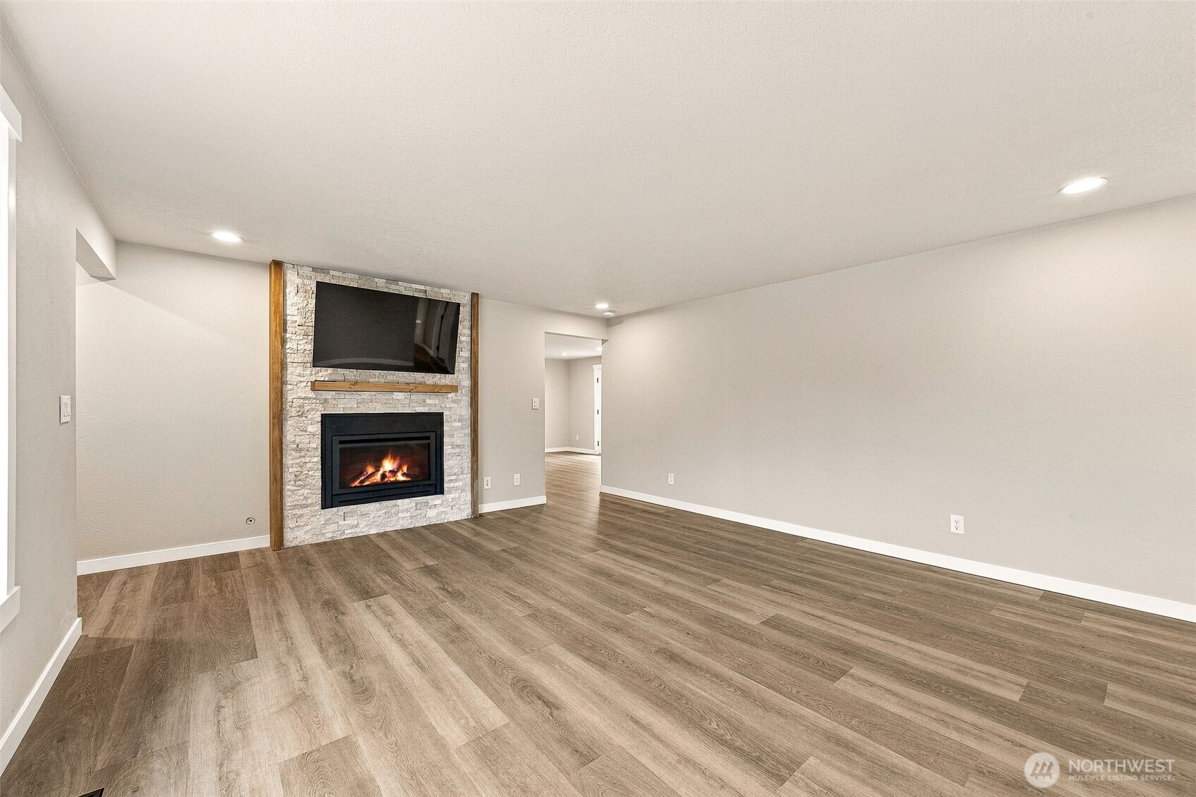 6702 120th Street Property Photo 5