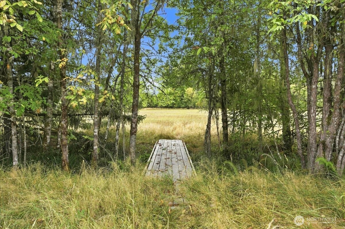 696 Toledo Salmon Creek Road Property Photo 33