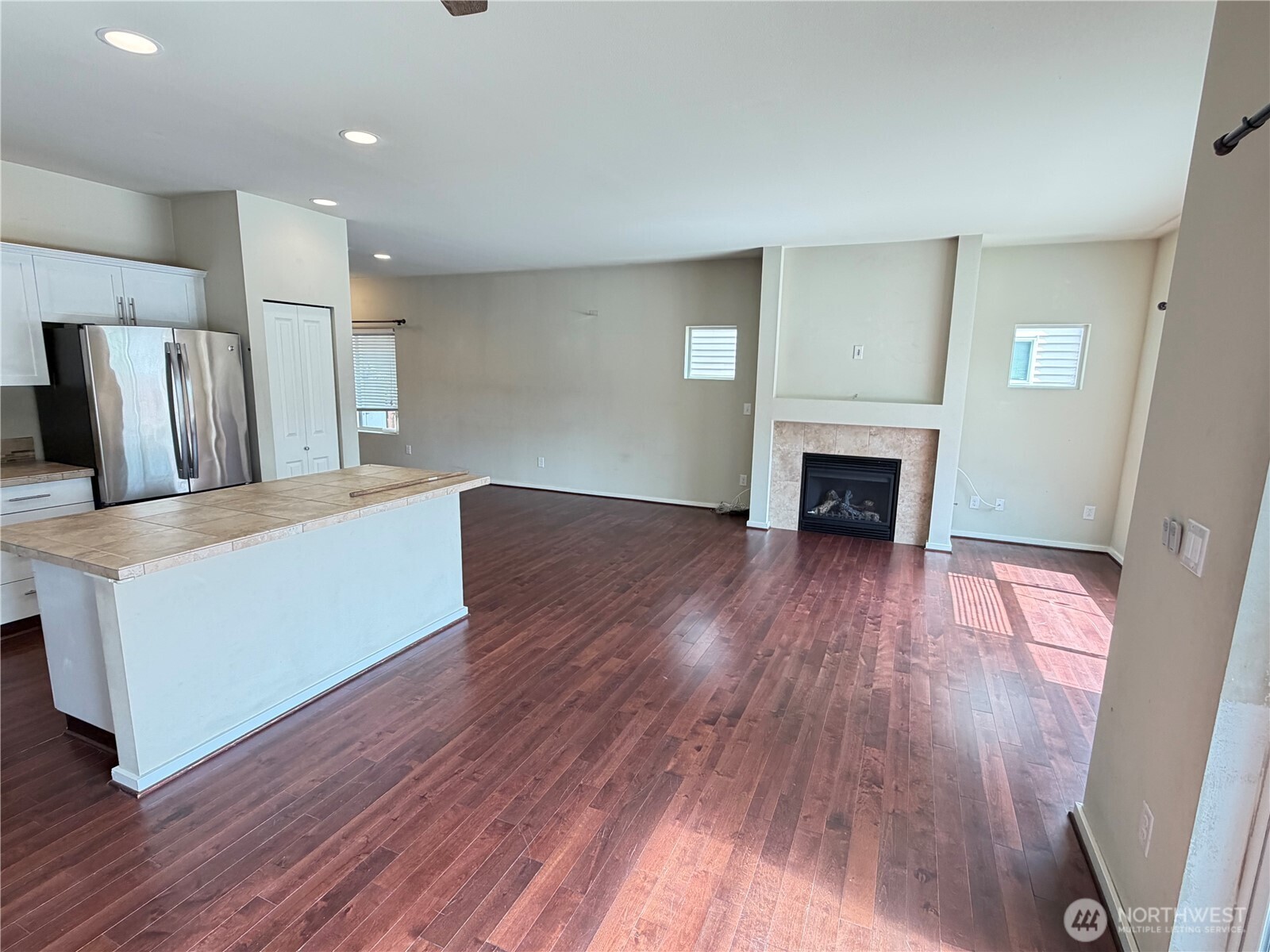990 42nd Court Property Photo 9