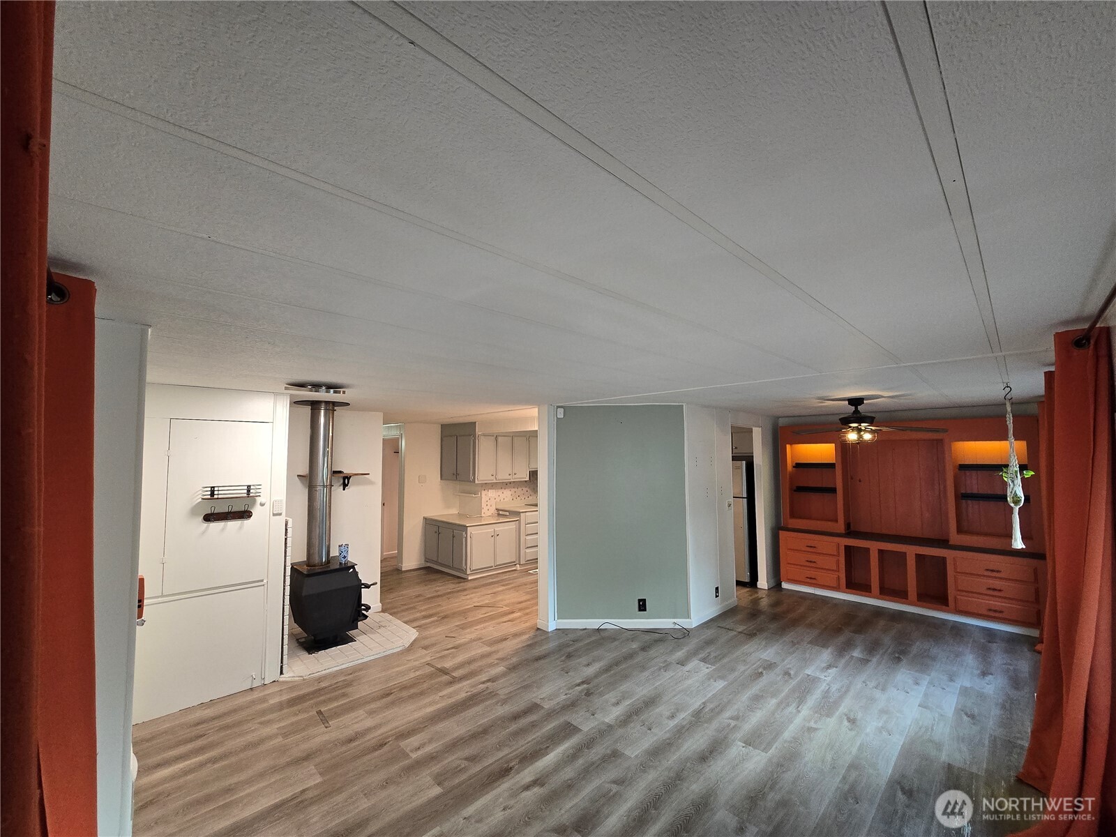 900 29th Street D-9 Property Photo 8