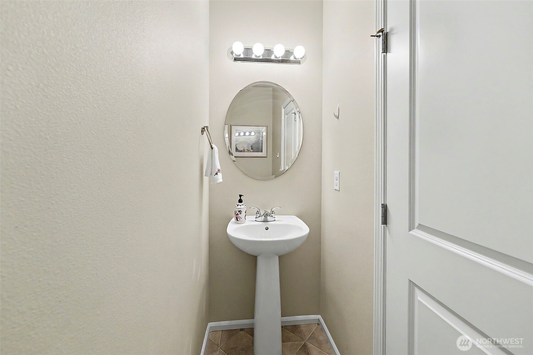 37721 Se Fury Street Property Photo 18