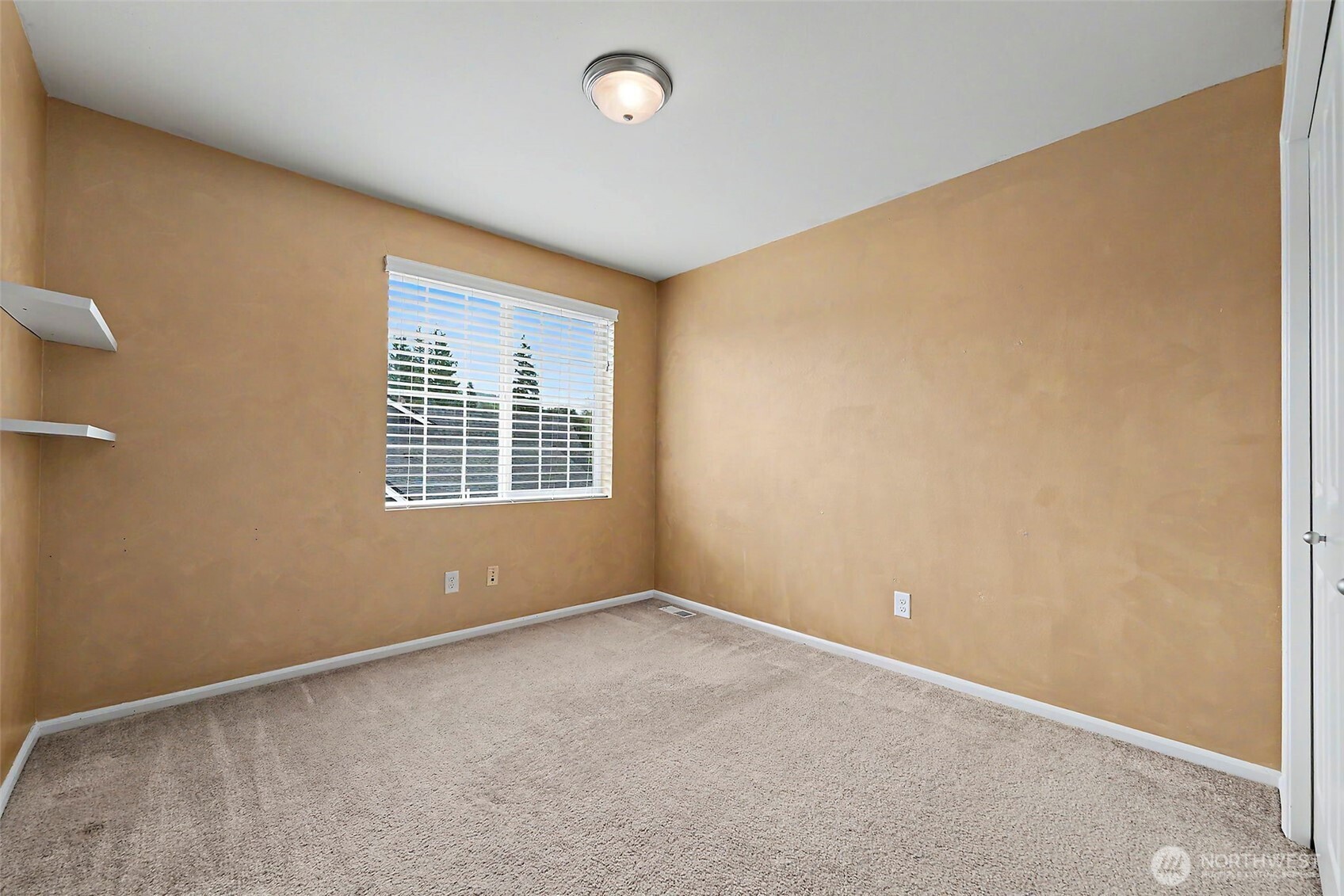 37721 Se Fury Street Property Photo 27