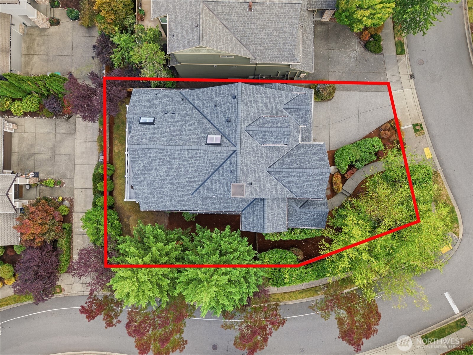 698 Summerhill Ridge Drive Property Photo 36