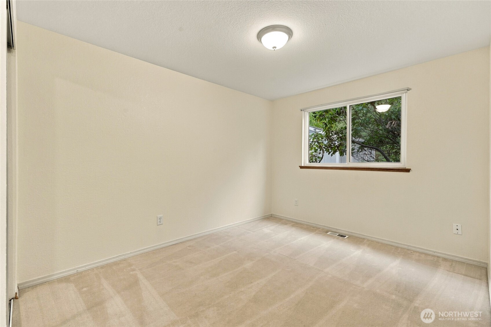 8905 62nd Drive Property Photo 24