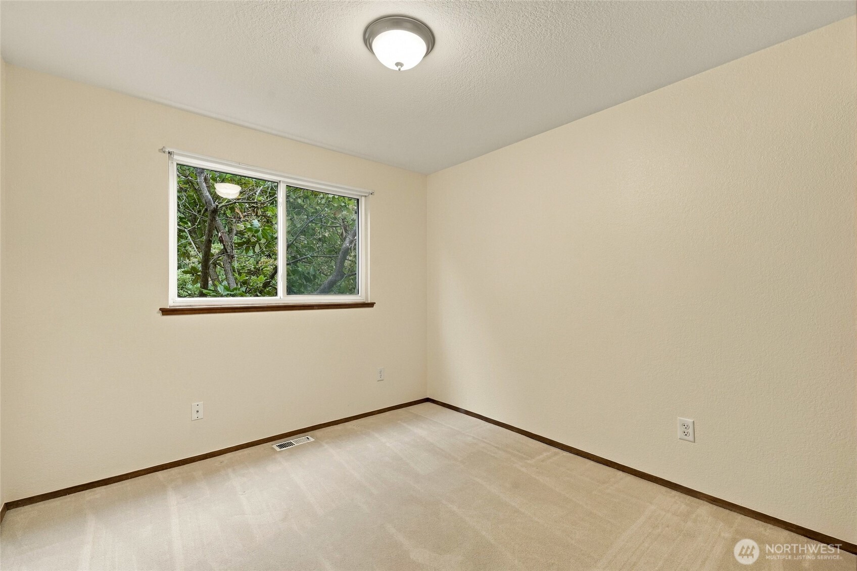8905 62nd Drive Property Photo 25