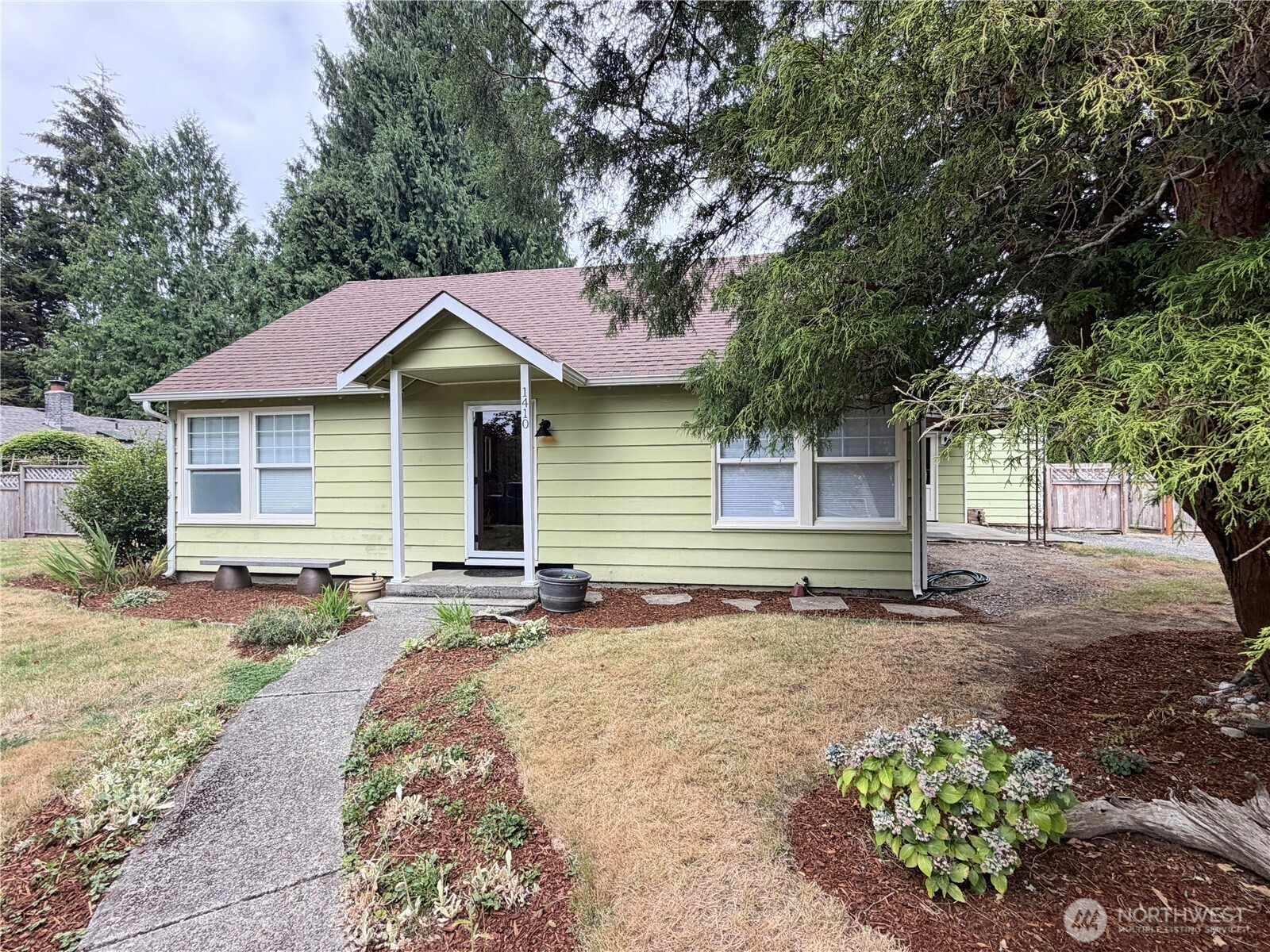 1410 Middle Street Property Photo 1