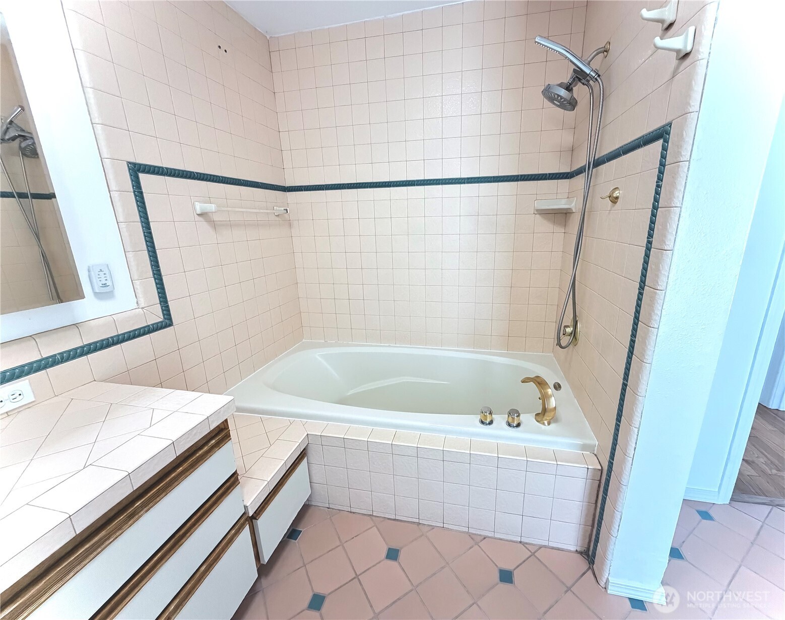 1410 Middle Street Property Photo 8