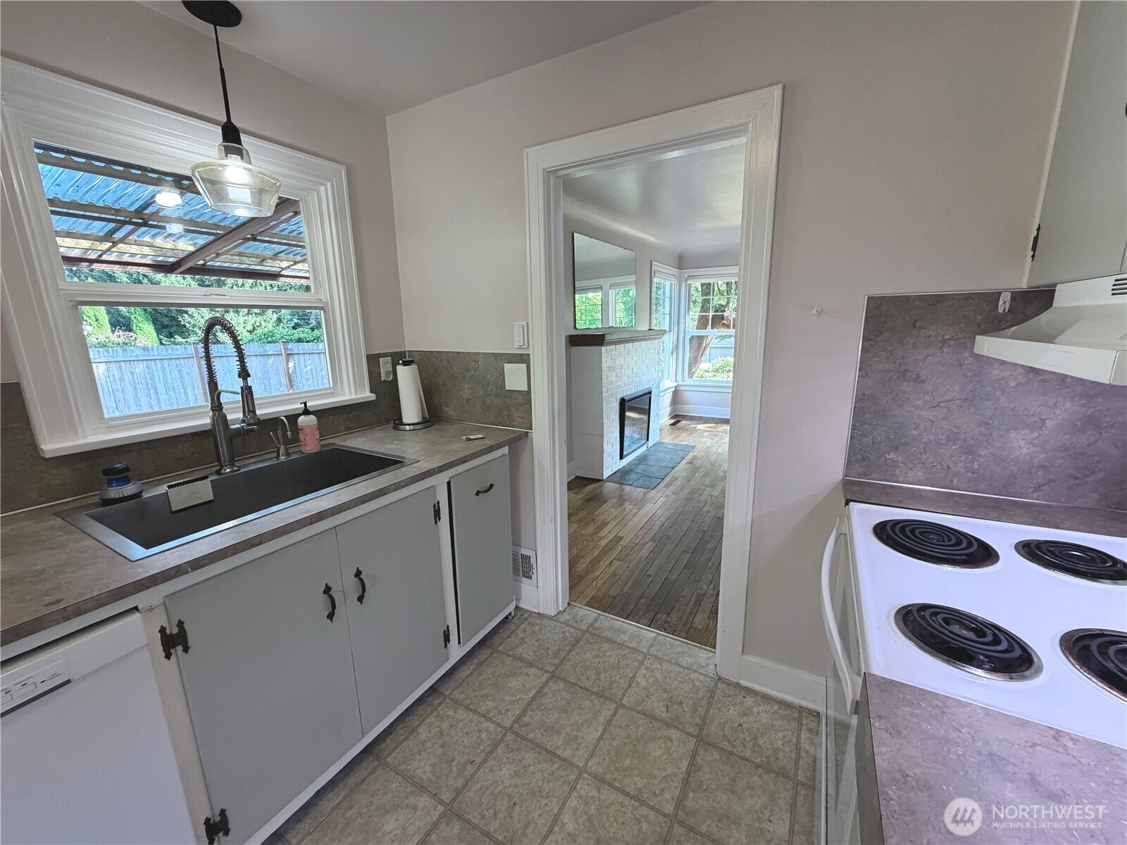 1410 Middle Street Property Photo 13