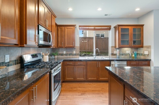 3931 177th Street Property Photo 7