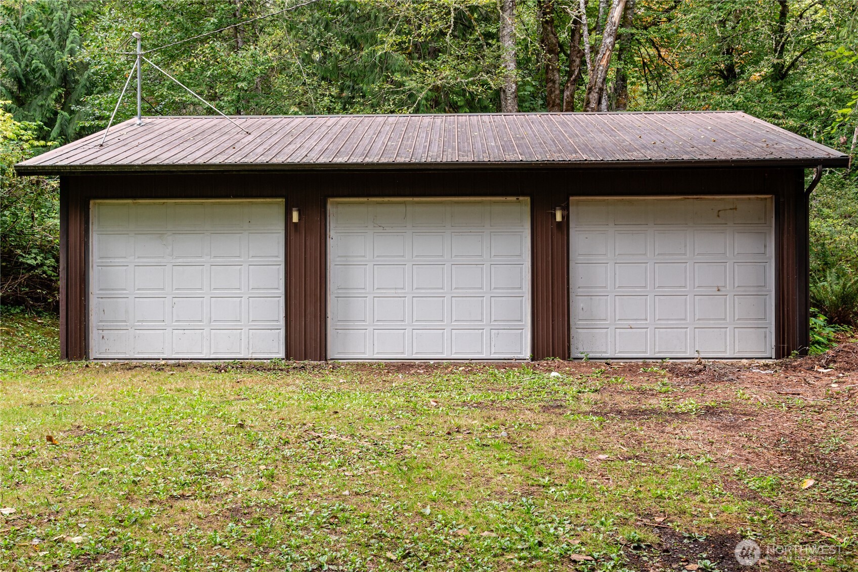 12502 Smokes Road Property Photo 19