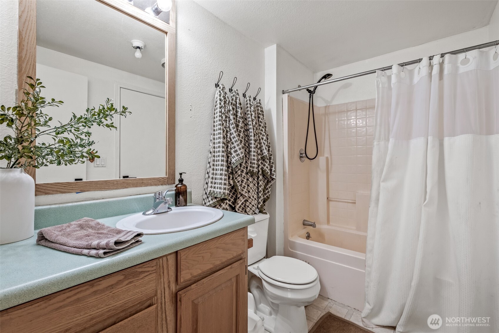 47 Oak Orchard Lane Property Photo 23