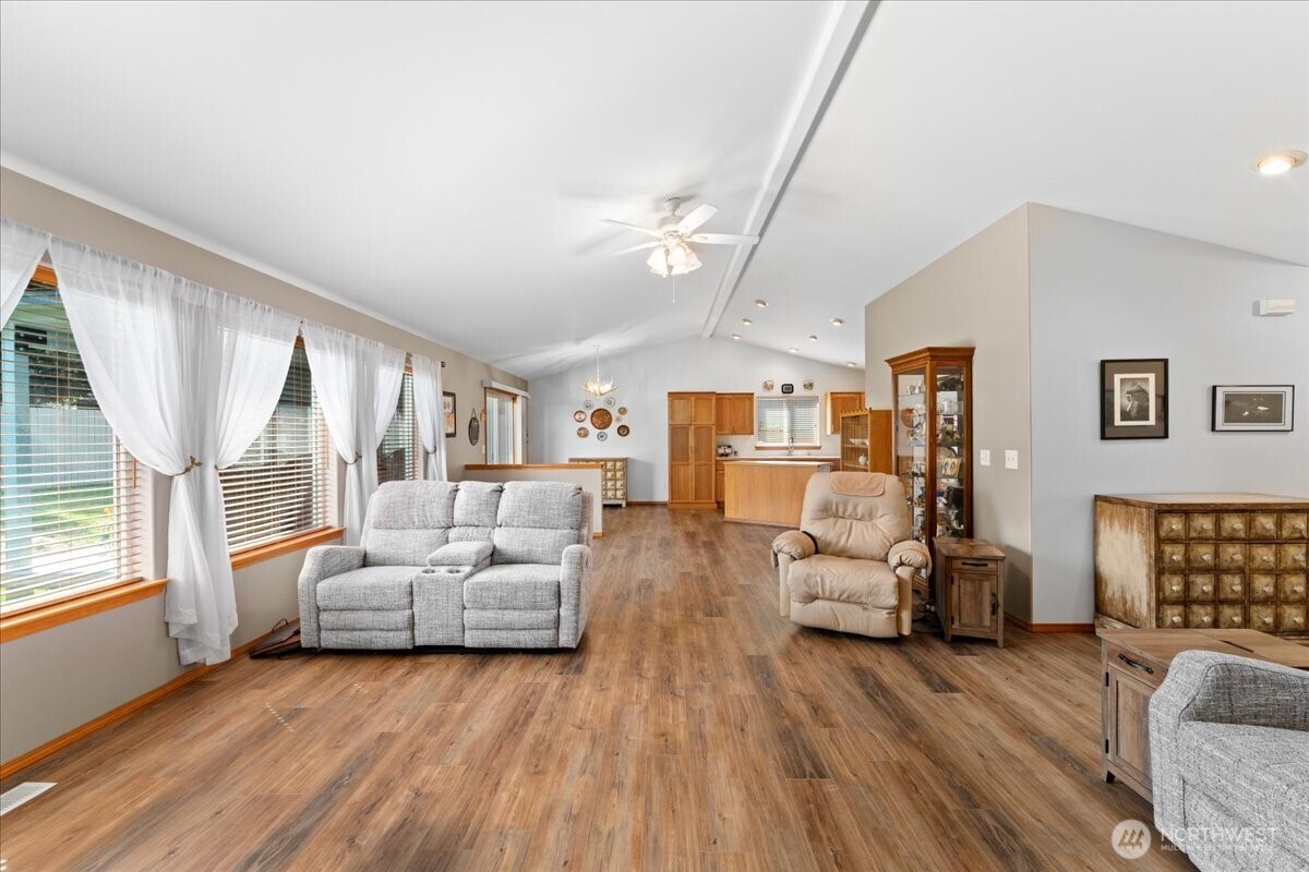 1705 Brandi Court Property Photo 6
